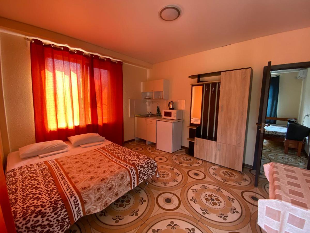 Guest House Harmony Pizunda Exterior foto